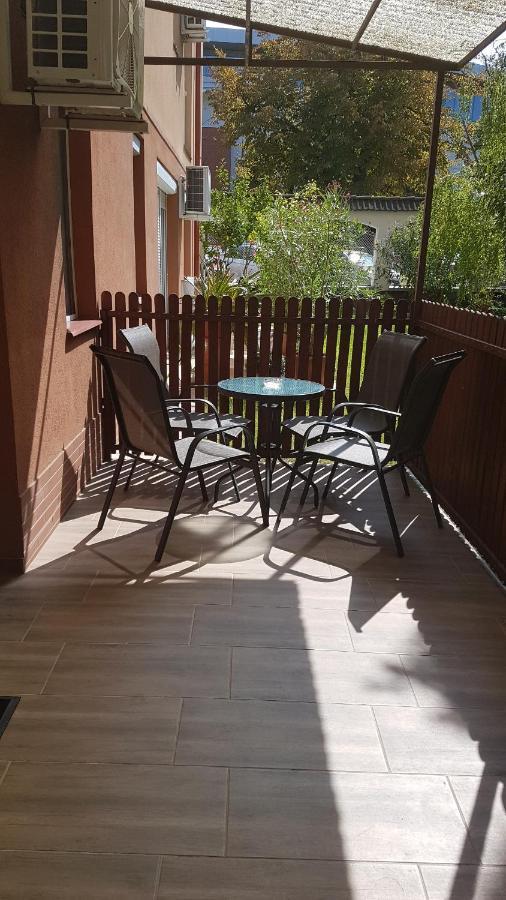 Rose Apartman Ντέμπρετσεν Εξωτερικό φωτογραφία