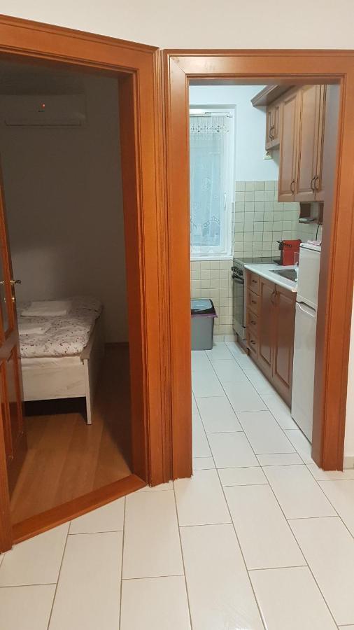 Rose Apartman Ντέμπρετσεν Εξωτερικό φωτογραφία